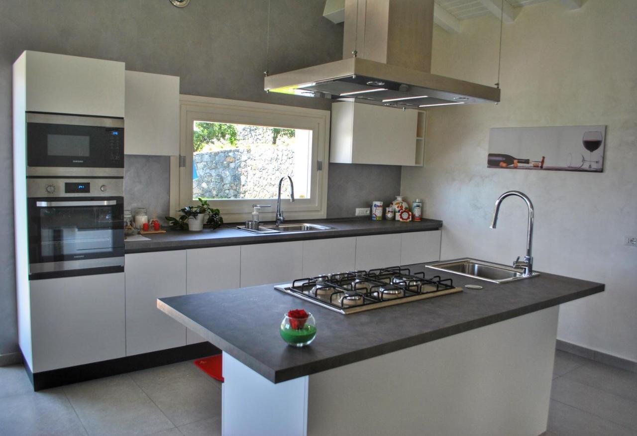 Villa Dedalisa By Holidayngo Acireale Kültér fotó