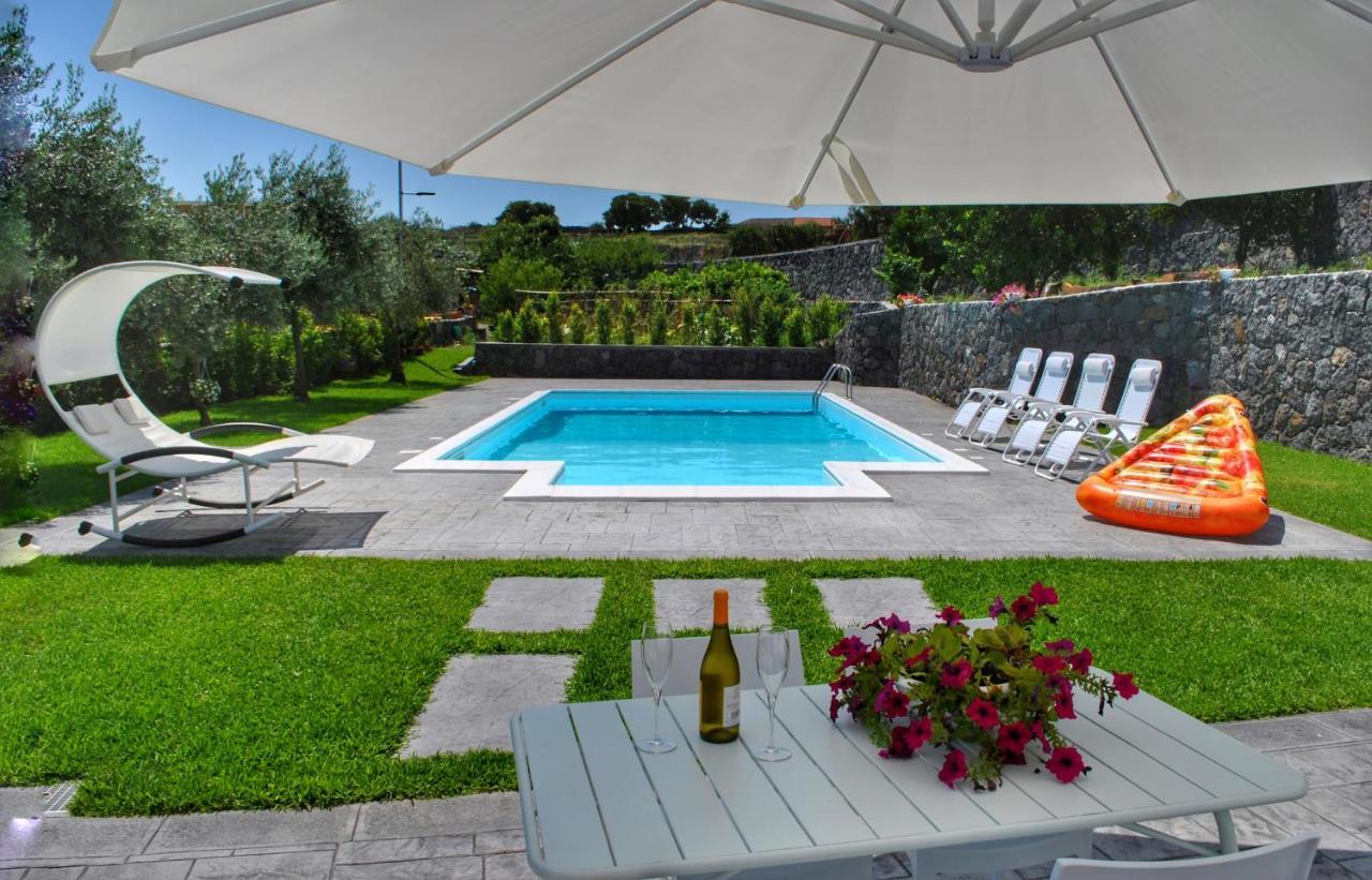 Villa Dedalisa By Holidayngo Acireale Kültér fotó