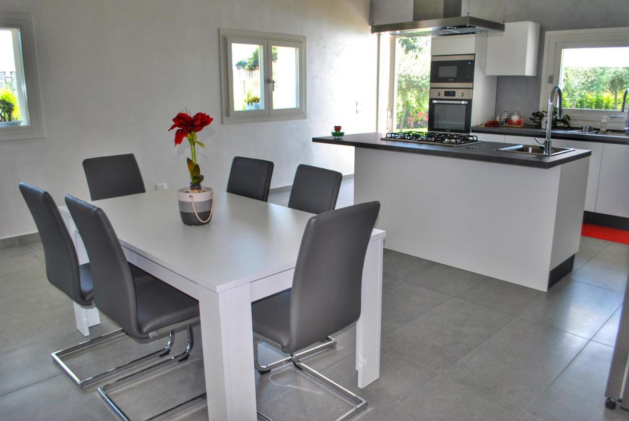 Villa Dedalisa By Holidayngo Acireale Kültér fotó