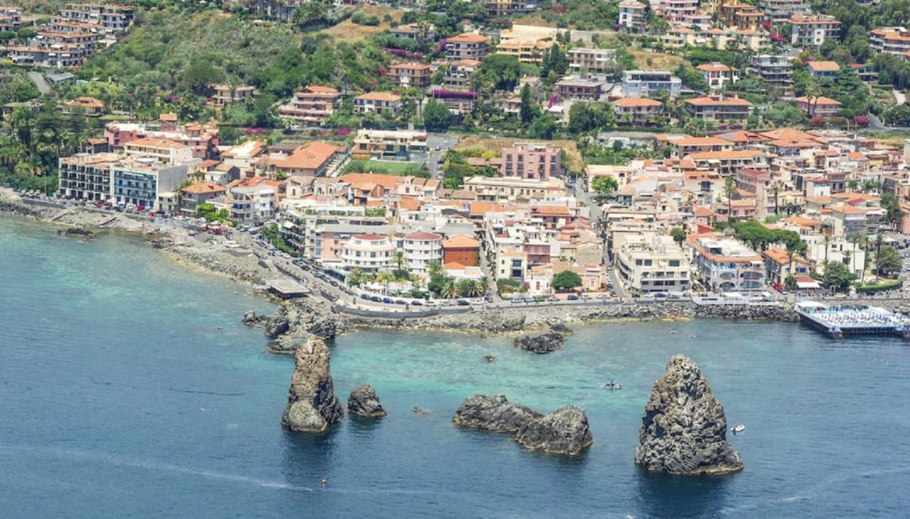 Villa Dedalisa By Holidayngo Acireale Kültér fotó